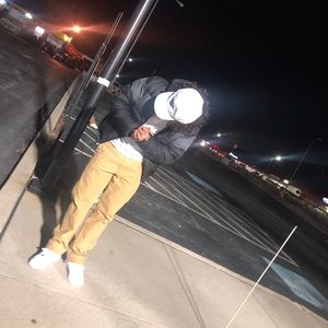 Meet your Posher, Luis